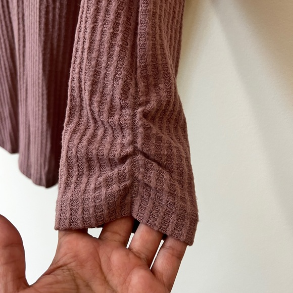 Maybe/ dusty rose long sleeve top - Picture 4 of 5